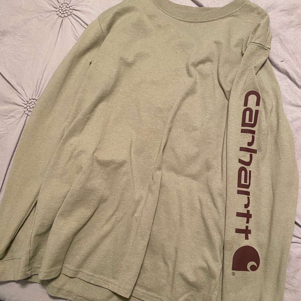 Women’s carhartt shirt